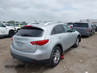 2010 Infiniti FX z VIN JN8AS1MW2AM852996, wystawiony jako IAAI lot #42163564 z przebiegiem 261 467 mil mil oraz . Historia ofert i sprzedaży dostępna na DreamBid. Obrazek 4.