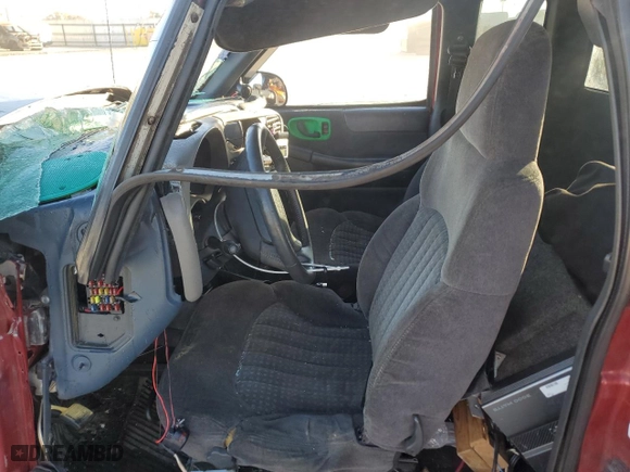1998 Chevrolet S-10 LS with VIN 1GCCS19X4W8121153, listed as a Copart auction lot 79989884 with 0 mi miles and Salvage Title. Bid and sale history available at carsss.com. Image 7.