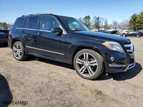 2013 Mercedes-Benz GLK-Class GLK 350 with VIN WDCGG8JB4DF998224, listed as a Copart auction lot 49622585 with 106,869 mi miles and Salvage Title. Bid and sale history available at carsss.com. Image 4.