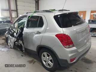 2019 Chevrolet Trax LT with VIN 3GNCJPSB8KL294102, listed as a IAAI auction lot 41431369 with Not Provided miles. Bid and sale history available at carsss.com. Image 3.