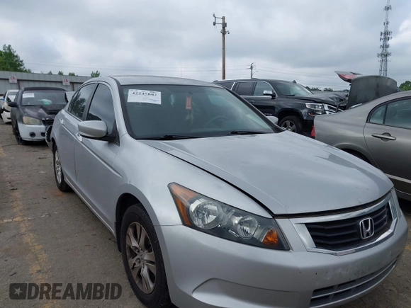 2009 Honda Accord LX-P z VIN 1HGCP26439A051709, wystawiony jako IAAI lot #42245882 z przebiegiem 142 264 mil mil oraz . Historia ofert i sprzedaży dostępna na DreamBid. Obrazek 1.