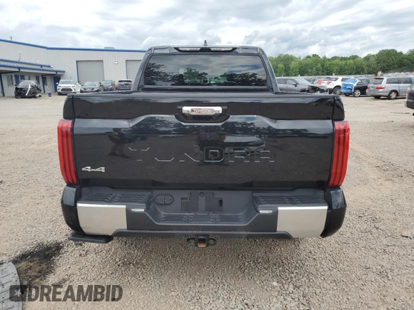 2024 Toyota Tundra Limited с VIN 5TFJA5DB4RX229828, выставлен на аукционе Copart как лот 65431745 с пробегом 10 738 миль миль и Списание • Salvage title. История ставок и продаж доступна на DreamBid. Изображение 6.