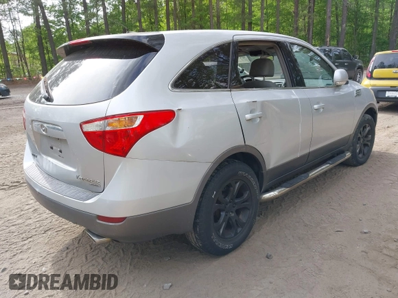 2007 Hyundai Veracruz GLS with VIN KM8NU73CX7U007710, listed as a IAAI auction lot 42136963 with 175,111 mi miles and . Bid and sale history available at DreamBid. Image 4.