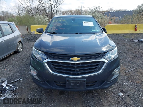 2018 Chevrolet Equinox LT with VIN 3GNAXJEV0JL102064, listed as a IAAI auction lot 41976644 with 61,541 mi miles. Bid and sale history available at carsss.com. Image 12.