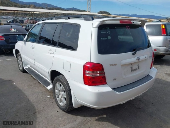 2002 Toyota Highlander with VIN JTEGF21A620068172, listed as a IAAI auction lot 41798425 with 168,647 mi miles. Bid and sale history available at carsss.com. Image 3.