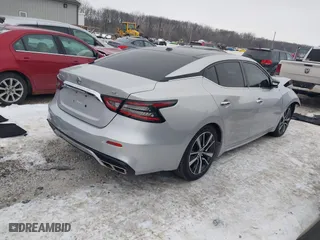 2020 Nissan Maxima SL with VIN 1N4AA6DV4LC374744, listed as a IAAI auction lot 41328590 with 93,722 mi miles. Bid and sale history available at carsss.com. Image 4.