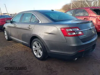 2013 Ford Taurus SEL z VIN 1FAHP2E84DG193376, wystawiony jako IAAI lot #41661721 z przebiegiem 136 341 mil mil oraz . Historia ofert i sprzedaży dostępna na DreamBid. Obrazek 3.