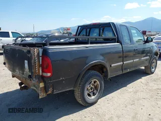 1997 Ford F-150 с VIN 2FTEX18L2VCA02676, выставлен на аукционе IAAI как лот 42756787 с пробегом 223 892 миль миль и . История ставок и продаж доступна на DreamBid. Изображение 4.