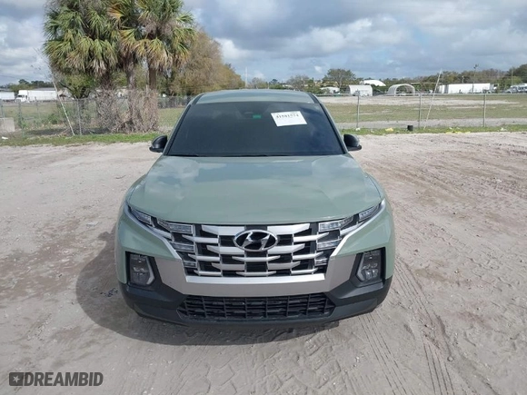 2024 Hyundai Santa Cruz SEL with VIN 5NTJBDAE8RH101255, listed as a IAAI auction lot 41581574 with NaN miles. Bid and sale history available at carsss.com. Image 12.