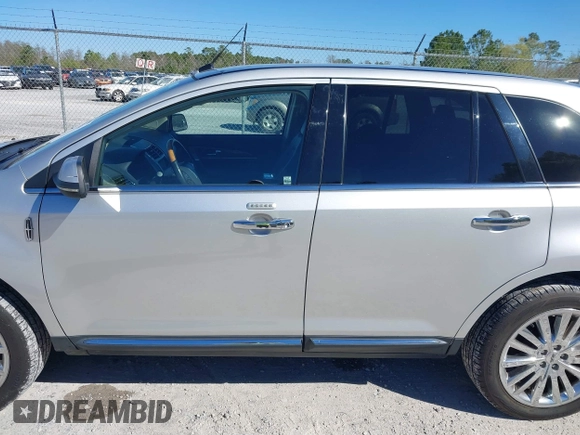 2012 Lincoln MKX with VIN 2LMDJ6JK0CBL04790, listed as a IAAI auction lot 41820626 with 63,977 mi miles. Bid and sale history available at carsss.com. Image 14.