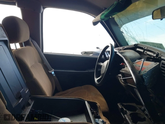 1999 Chevrolet Silverado 1500 LT with VIN 1GCEK19T5XE103902, listed as a IAAI auction lot 40495191 with Not Provided miles and . Bid and sale history available at DreamBid. Image 5.