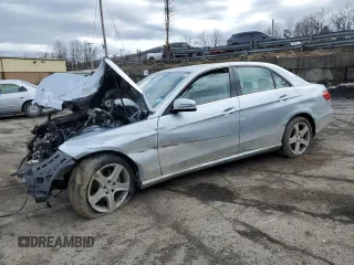 2016 Mercedes-Benz E-Class E 350 Luxury with VIN WDDHF8JB9GB192703, listed as a Copart auction lot 47812585 with 0 mi miles and Salvage Title. Bid and sale history available at carsss.com. Image 1.