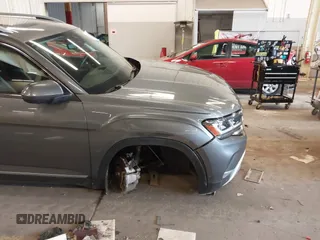 2021 Volkswagen Atlas SEL Premium z VIN 1V2TR2CA9MC589541, wystawiony jako IAAI lot #41848459 z przebiegiem 40 577 mil mil oraz . Historia ofert i sprzedaży dostępna na DreamBid. Obrazek 6.