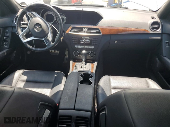 2014 Mercedes-Benz C 250 Sport с VIN WDDGF4HB8EA960846, выставлен на аукционе Copart как лот 63488435 с пробегом 73 404 миль миль и Списание • Salvage title. История ставок и продаж доступна на DreamBid. Изображение 8.