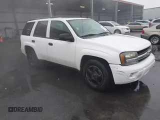 2007 Chevrolet TrailBlazer LT with VIN 1GNDS13SX72301640, listed as a IAAI auction lot 41570405 with 298,289 mi miles and . Bid and sale history available at DreamBid. Image 1.