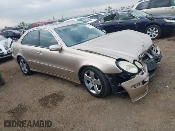 2005 Mercedes-Benz E-Class 3.2L with VIN WDBUF65J25A614469, listed as a IAAI auction lot 41521864 with 90,403 mi miles. Bid and sale history available at carsss.com. Image 1.