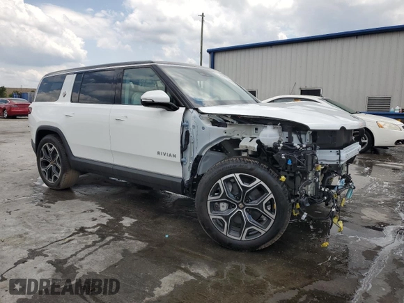 2025 Rivian R1S Adventure z VIN 7PDSGBBA5SN067374, wystawiony jako Copart lot #55279895 z przebiegiem 1 120 mil mil oraz Szkoda całkowita • Salvage title. Historia ofert i sprzedaży dostępna na DreamBid. Obrazek 4.