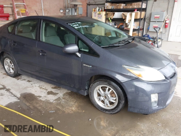 2010 Toyota Prius II with VIN JTDKN3DU9A0097046, listed as a IAAI auction lot 42113253 with 238,589 mi miles. Bid and sale history available at carsss.com. Image 1.