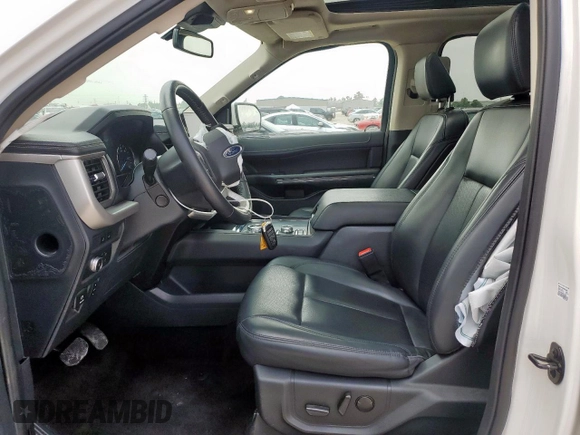 2022 Ford Expedition XLT z VIN 1FMJU1JT9NEA09633, wystawiony jako Copart lot #58004495 z przebiegiem 75 486 mil mil oraz Szkoda całkowita • Salvage title. Historia ofert i sprzedaży dostępna na DreamBid. Obrazek 7.
