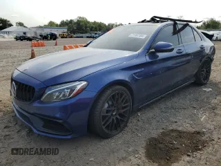 2017 Mercedes-Benz C 63 S AMG z VIN 55SWF8HB2HU200967, wystawiony jako Copart lot #87688265 z przebiegiem Nie podano mil oraz Czysty tytuł • Clean title. Historia ofert i sprzedaży dostępna na DreamBid. Obrazek 1.
