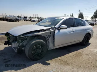 2015 Infiniti Q40 with VIN JN1CV6AP2FM502736, listed as a Copart auction lot 73340514 with 105,915 mi miles and Salvage Title. Bid and sale history available at carsss.com. Image 1.