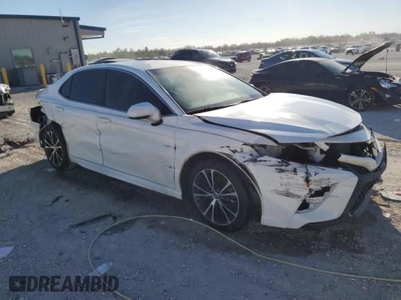 2020 Toyota Camry SE z VIN 4T1G11AK7LU985634, wystawiony jako Copart lot #44542155 z przebiegiem 54 494 mil mil oraz Nie do naprawy • Non repairable. Historia ofert i sprzedaży dostępna na DreamBid. Obrazek 4.