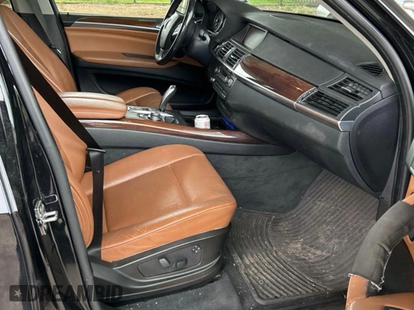 2009 BMW X5 35d z VIN 5UXFF03569LJ96648, wystawiony jako Copart lot #56781555 z przebiegiem 171 787 mil mil oraz Czysty tytuł • Clean title. Historia ofert i sprzedaży dostępna na DreamBid. Obrazek 5.