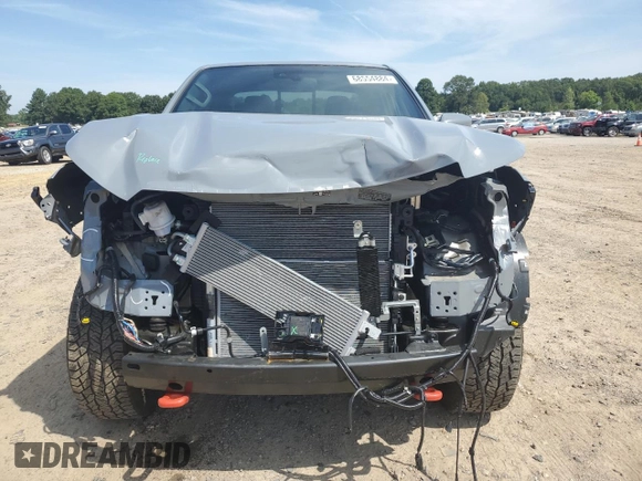 2024 Nissan Frontier PRO-4X with VIN 1N6ED1EK3RN634314, listed as a Copart auction lot 68554884 with 2,480 mi miles and Salvage Title. Bid and sale history available at carsss.com. Image 5.