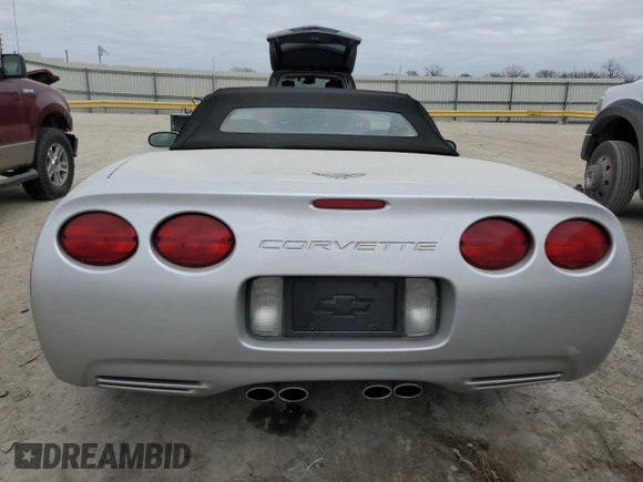 2003 Chevrolet Corvette with VIN 1G1YY32G335100634, listed as a Copart auction lot 43780385 with 85,839 mi miles and Clean Title. Bid and sale history available at carsss.com. Image 6.