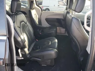 2017 Chrysler Pacifica Touring L with VIN 2C4RC1BG5HR739106, listed as a Copart auction lot 50068415 with 165,688 mi miles and Salvage Title. Bid and sale history available at DreamBid. Image 11.