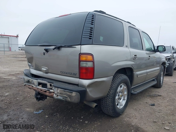 2001 Chevrolet Tahoe LT with VIN 1GNEC13T31R107668, listed as a IAAI auction lot 41629386 with 270,644 mi miles. Bid and sale history available at carsss.com. Image 4.