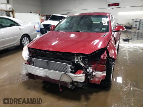 2014 Buick Regal z VIN 2G4GK5EX5E9299263, wystawiony jako Copart lot #50258925 z przebiegiem 33 127 mil mil oraz Szkoda całkowita • Salvage title. Historia ofert i sprzedaży dostępna na DreamBid. Obrazek 14.