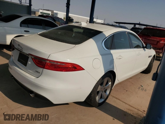 2018 Jaguar XF 25t with VIN SAJBR4FX8JCY69487, listed as a Copart auction lot 62713694 with 62,598 mi miles and Salvage Title. Bid and sale history available at carsss.com. Image 3.