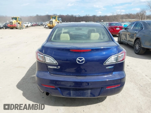 2012 Mazda Mazda3 i Touring with VIN JM1BL1V70C1558263, listed as a IAAI auction lot 41889154 with 31,161 mi miles. Bid and sale history available at carsss.com. Image 16.