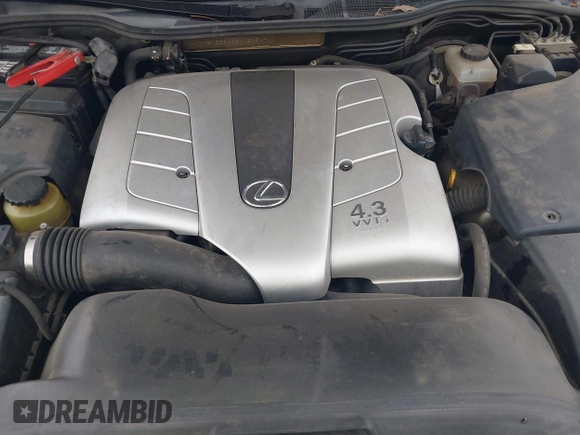 2004 Lexus LS 430 with VIN JTHBN36F440172091, listed as a IAAI auction lot 41997732 with 196,419 mi miles and . Bid and sale history available at carsss.com. Image 10.