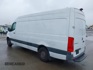 2020 Mercedes-Benz Sprinter Cargo with VIN W1W4ECHY2LT042904, listed as a IAAI auction lot 41567553 with 218,889 mi miles and . Bid and sale history available at carsss.com. Image 3.