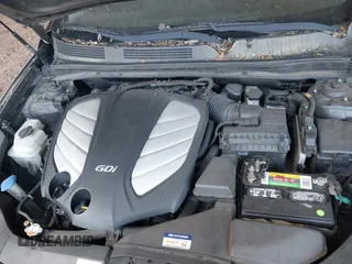 2012 Hyundai Azera with VIN KMHFG4JG5CA138605, listed as a IAAI auction lot 42690936 with 148,801 mi miles and . Bid and sale history available at DreamBid. Image 10.