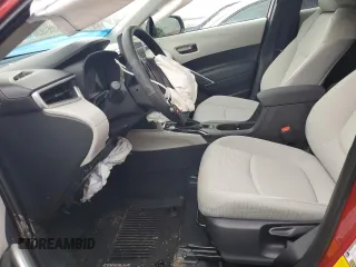 2025 Toyota Corolla Cross LE z VIN 7MUCAAAG1SV126188, wystawiony jako Copart lot #48954865 z przebiegiem 133 mil mil oraz Szkoda całkowita • Salvage title. Historia ofert i sprzedaży dostępna na DreamBid. Obrazek 7.