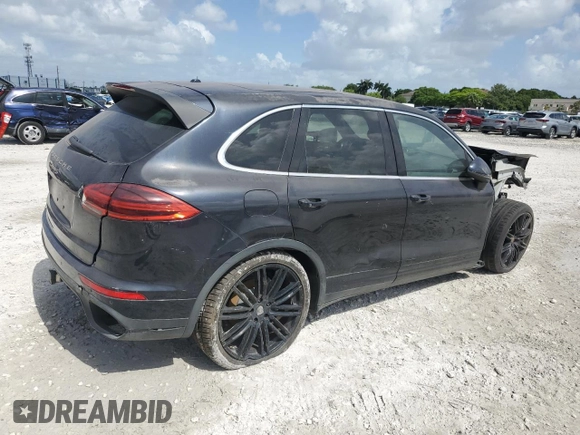 2018 Porsche Cayenne S z VIN WP1AB2A22JLA61195, wystawiony jako Copart lot #61047695 z przebiegiem Nie podano mil oraz Szkoda całkowita • Salvage title. Historia ofert i sprzedaży dostępna na DreamBid. Obrazek 3.