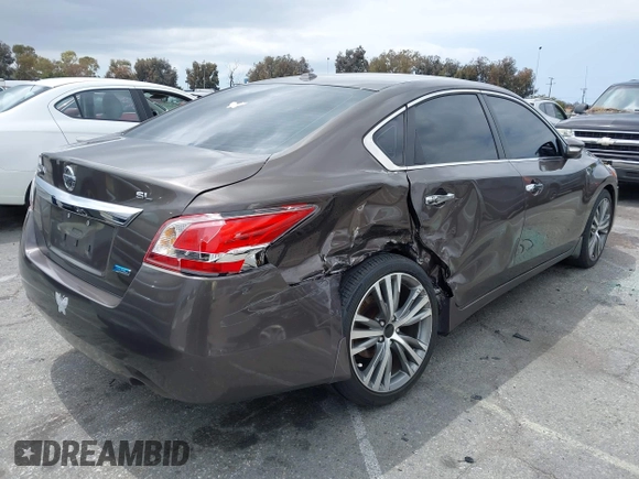 2013 Nissan Altima SV with VIN 1N4AL3AP5DN515499, listed as a IAAI auction lot 42121250 with 78,321 mi miles and . Bid and sale history available at carsss.com. Image 4.