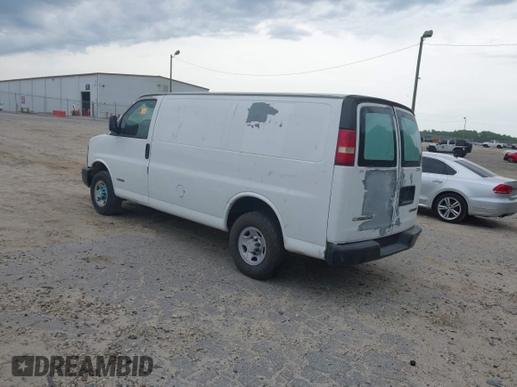 2005 Chevrolet Express Cargo z VIN 1GCGG25V451145263, wystawiony jako IAAI lot #42093657 z przebiegiem Nie podano mil oraz . Historia ofert i sprzedaży dostępna na DreamBid. Obrazek 3.
