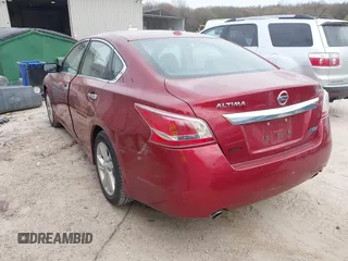 2013 Nissan Altima SV with VIN 1N4AL3AP4DN400652, listed as a IAAI auction lot 42147677 with 133,908 mi miles and . Bid and sale history available at DreamBid. Image 3.