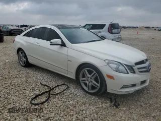 2012 Mercedes-Benz E 350 with VIN WDDKJ5KB0CF173011, listed as a Copart auction lot 43737675 with 73,005 mi miles and Salvage Title. Bid and sale history available at DreamBid. Image 4.