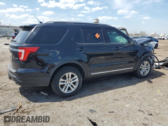 2018 Ford Explorer XLT with VIN 1FM5K8D88JGB77172, listed as a Copart auction lot 54339475 with Not provided miles and Salvage title. Bid and sale history available at DreamBid. Image 3.
