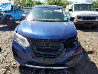 2018 Nissan Rogue SV z VIN 5N1AT2MV4JC760327, wystawiony jako Copart lot #55622075 z przebiegiem 121 294 mil mil oraz Szkoda całkowita • Salvage title. Historia ofert i sprzedaży dostępna na DreamBid. Obrazek 5.