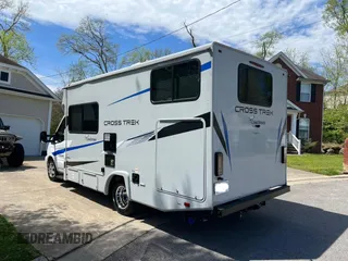 2020 Ford Transit with VIN 1FDWU8PG4LKA26945, listed as a Copart auction lot 57651985 with 9,378 mi miles and Clean title. Bid and sale history available at DreamBid. Image 3.