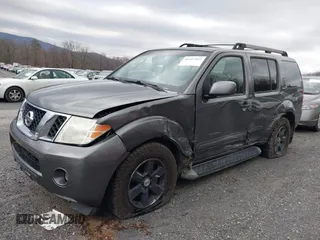 2008 Nissan Pathfinder S z VIN 5N1AR18B48C650137, wystawiony jako IAAI lot #41467663 z przebiegiem 300 846 mil mil oraz . Historia ofert i sprzedaży dostępna na DreamBid. Obrazek 6.
