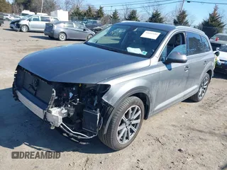 2018 Audi Q7 Premium Plus with VIN WA1LAAF70JD027840, listed as a IAAI auction lot 41695181 with 71,693 mi miles. Bid and sale history available at carsss.com. Image 17.