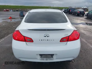 2009 Infiniti G37 Journey with VIN JNKCV61E09M305045, listed as a IAAI auction lot 41765352 with 174,390 mi miles and . Bid and sale history available at carsss.com. Image 16.