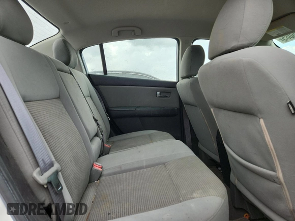 2011 Nissan Sentra S z VIN 3N1AB6AP2BL688735, wystawiony jako Copart lot #61795085 z przebiegiem 83 741 mil mil oraz Czysty tytuł • Clean title. Historia ofert i sprzedaży dostępna na DreamBid. Obrazek 10.